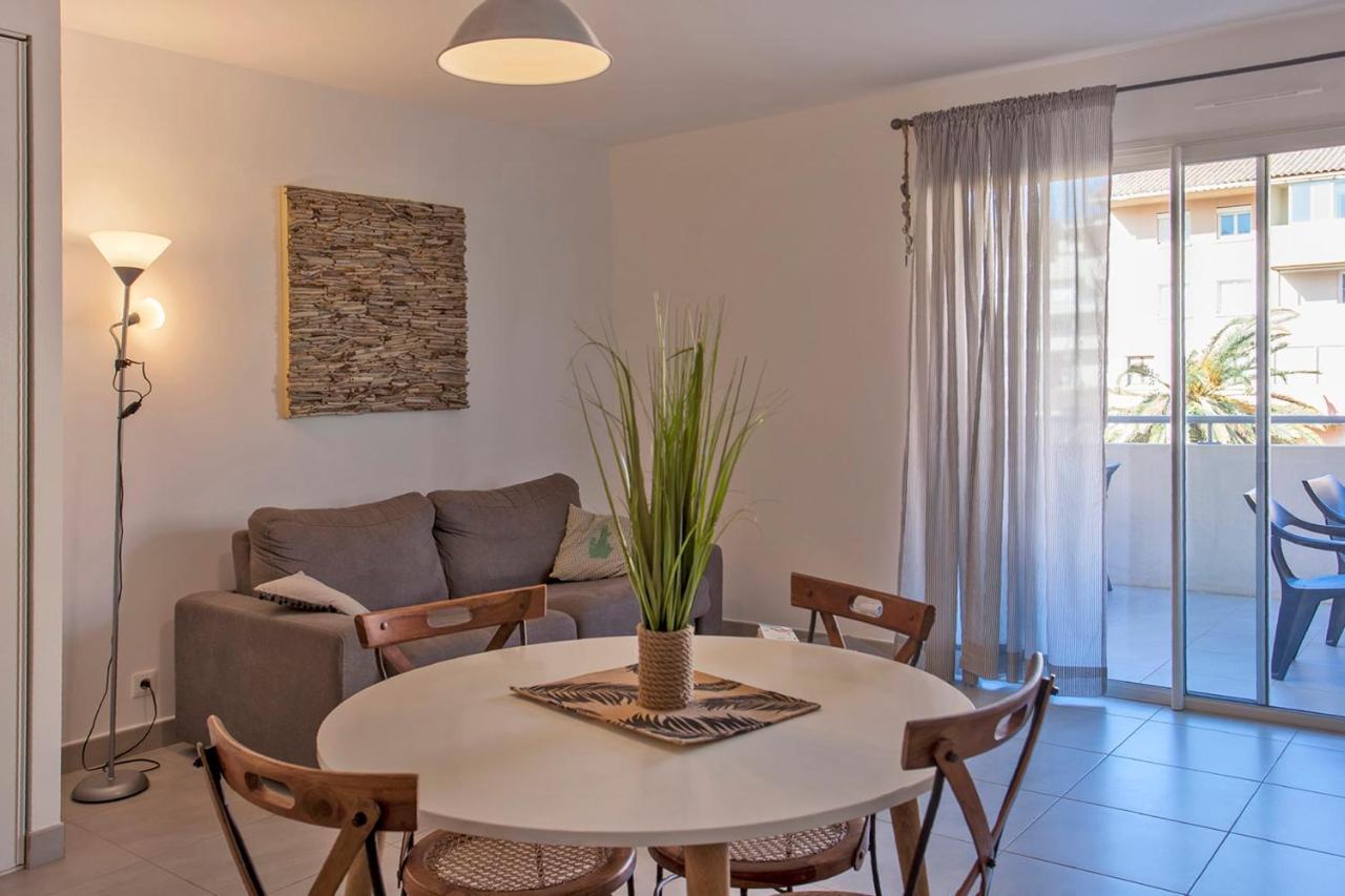 L'Orangeraie Calvi Centre A 300M De La Plage Et Du Port Parking Prive מראה חיצוני תמונה